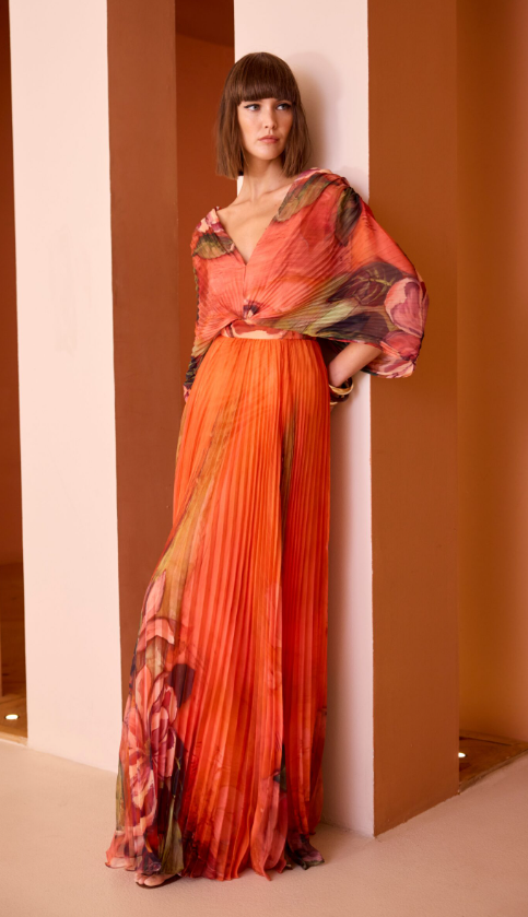 Plisowana suknia maxi